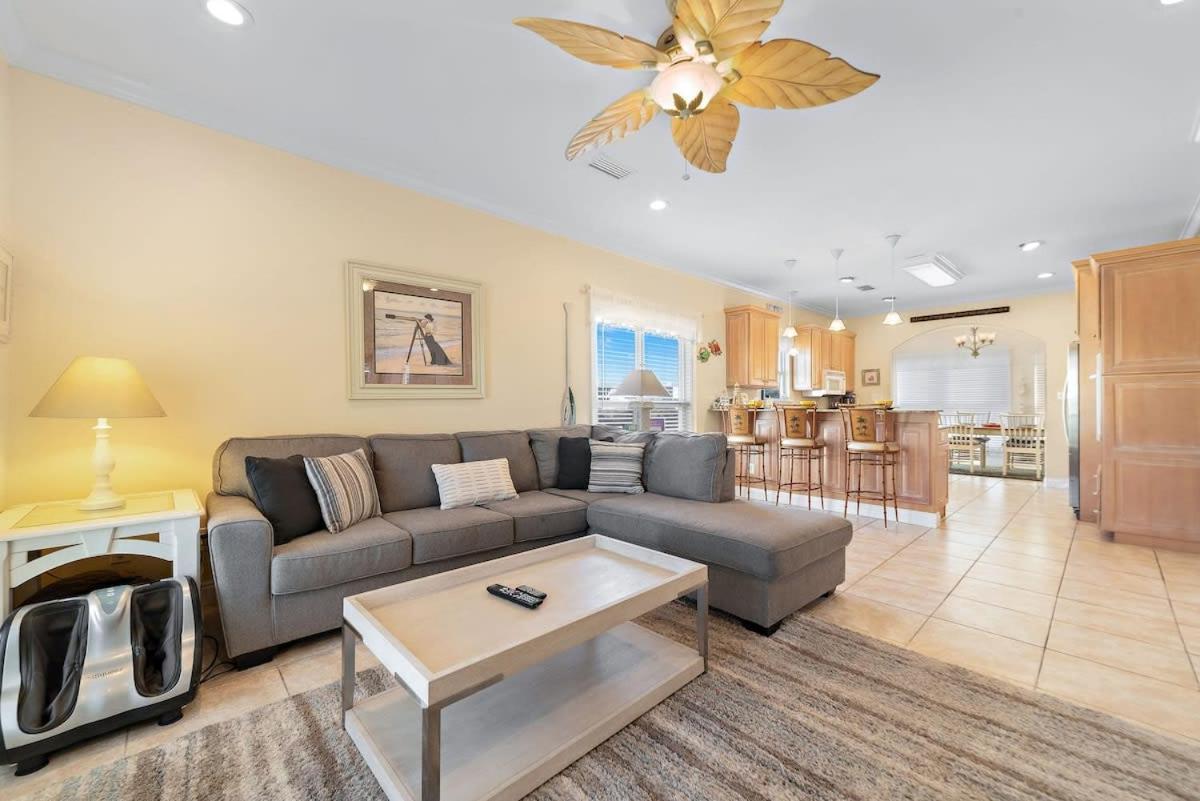 Blue Lagoon Beach House Gulf Shores Bagian luar foto